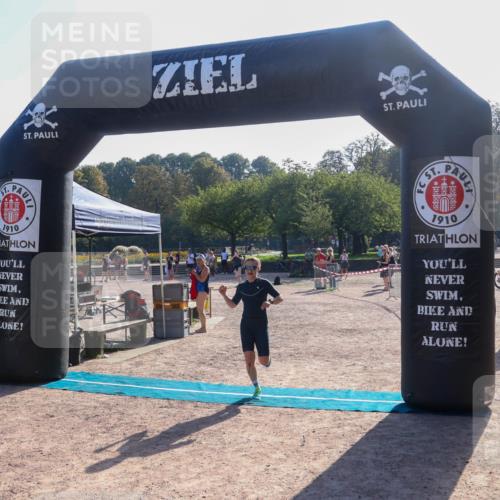 08.09.2024 - Stadtparktriathlon Luisa Fischer http://msf.ph/oto/7033165 08.09.2024 10:05:10 Ziel 131 meine-sportfotos.de