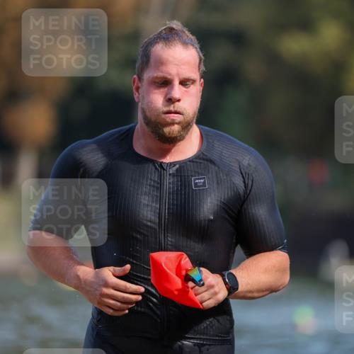 08.09.2024 - Stadtparktriathlon Michael Strokosch http://msf.ph/oto/7033166 08.09.2024 11:31:20 Schwimmen 739 meine-sportfotos.de