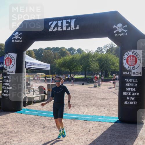 08.09.2024 - Stadtparktriathlon Luisa Fischer http://msf.ph/oto/7033172 08.09.2024 10:05:11 Ziel 131 meine-sportfotos.de