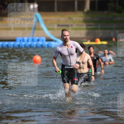 08.09.2024 - Stadtparktriathlon Michael Strokosch http://msf.ph/oto/7033173 08.09.2024 11:31:47 Schwimmen 713, 725, 741 meine-sportfotos.de
