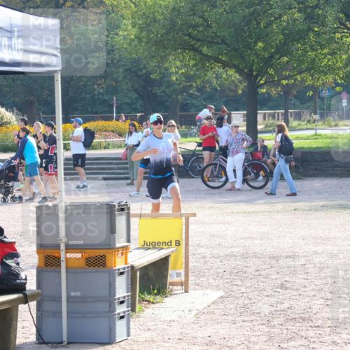 08.09.2024 - Stadtparktriathlon Luisa Fischer http://msf.ph/oto/7033179 08.09.2024 10:06:30 Ziel 144, 153 meine-sportfotos.de