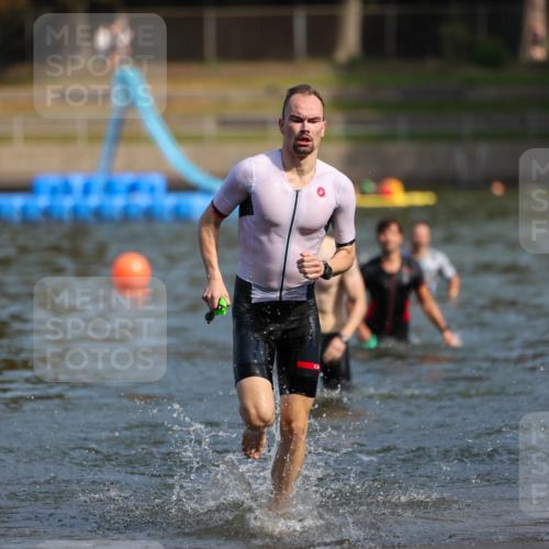 08.09.2024 - Stadtparktriathlon Michael Strokosch http://msf.ph/oto/7033181 08.09.2024 11:31:48 Schwimmen 713, 725, 741 meine-sportfotos.de