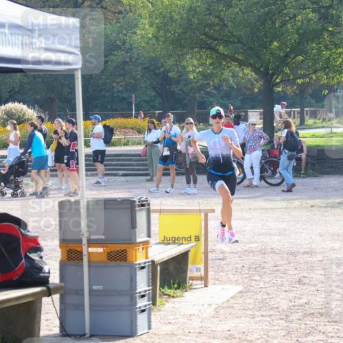 08.09.2024 - Stadtparktriathlon Luisa Fischer http://msf.ph/oto/7033182 08.09.2024 10:06:30 Ziel 144, 153 meine-sportfotos.de