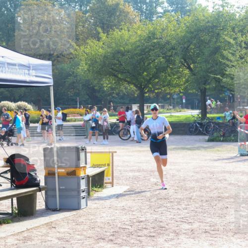08.09.2024 - Stadtparktriathlon Luisa Fischer http://msf.ph/oto/7033185 08.09.2024 10:06:31 Ziel 144, 153 meine-sportfotos.de