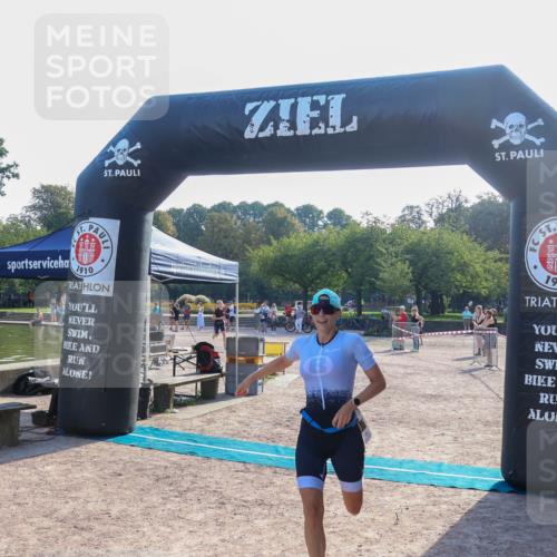 08.09.2024 - Stadtparktriathlon Luisa Fischer http://msf.ph/oto/7033196 08.09.2024 10:06:34 Ziel 144, 153 meine-sportfotos.de