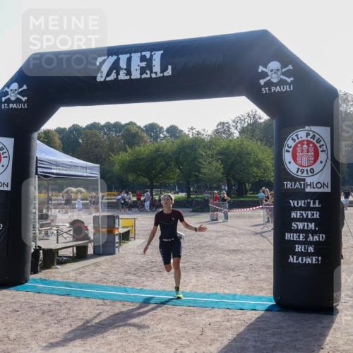 08.09.2024 - Stadtparktriathlon Luisa Fischer http://msf.ph/oto/7033197 08.09.2024 10:06:37 Ziel 144, 153, 175 meine-sportfotos.de