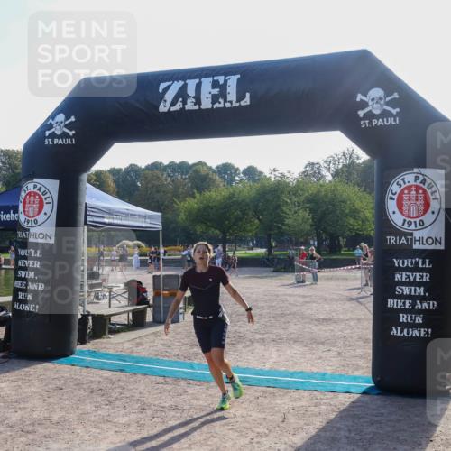 08.09.2024 - Stadtparktriathlon Luisa Fischer http://msf.ph/oto/7033199 08.09.2024 10:06:37 Ziel 144, 153, 175 meine-sportfotos.de