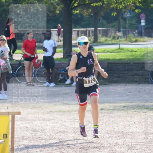 08.09.2024 - Stadtparktriathlon Luisa Fischer http://msf.ph/oto/7033223 08.09.2024 10:07:00 Ziel 172 meine-sportfotos.de