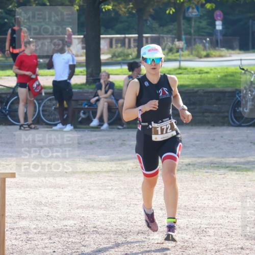 08.09.2024 - Stadtparktriathlon Luisa Fischer http://msf.ph/oto/7033227 08.09.2024 10:07:00 Ziel 172 meine-sportfotos.de