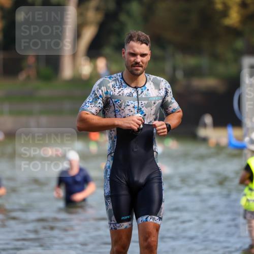 08.09.2024 - Stadtparktriathlon Michael Strokosch http://msf.ph/oto/7033244 08.09.2024 11:32:11 Schwimmen 704 meine-sportfotos.de