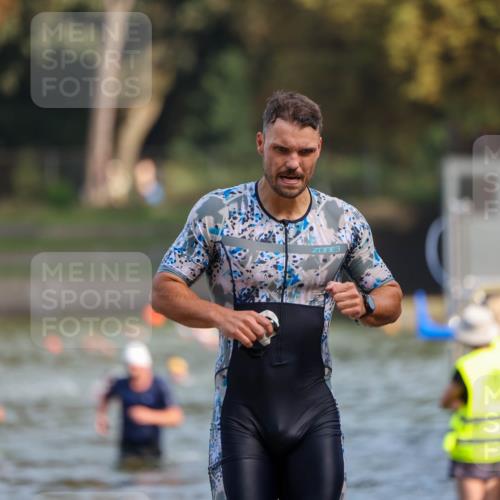 08.09.2024 - Stadtparktriathlon Michael Strokosch http://msf.ph/oto/7033248 08.09.2024 11:32:11 Schwimmen 704 meine-sportfotos.de