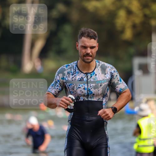 08.09.2024 - Stadtparktriathlon Michael Strokosch http://msf.ph/oto/7033250 08.09.2024 11:32:12 Schwimmen 679, 680, 704 meine-sportfotos.de