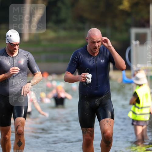 08.09.2024 - Stadtparktriathlon Michael Strokosch http://msf.ph/oto/7033268 08.09.2024 11:32:23 Schwimmen 679, 680, 686 meine-sportfotos.de