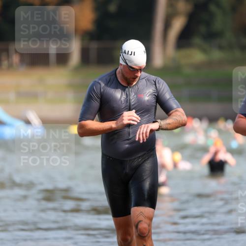 08.09.2024 - Stadtparktriathlon Michael Strokosch http://msf.ph/oto/7033270 08.09.2024 11:32:24 Schwimmen 679, 680, 686 meine-sportfotos.de