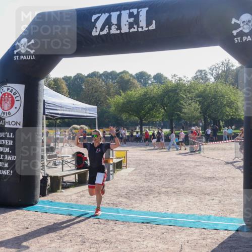 08.09.2024 - Stadtparktriathlon Luisa Fischer http://msf.ph/oto/7033320 08.09.2024 10:09:28 Ziel 173, 174 meine-sportfotos.de