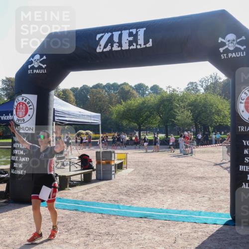 08.09.2024 - Stadtparktriathlon Luisa Fischer http://msf.ph/oto/7033326 08.09.2024 10:09:29 Ziel 173, 174 meine-sportfotos.de