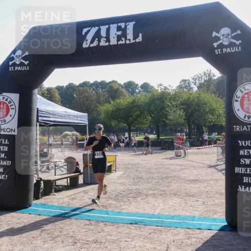 08.09.2024 - Stadtparktriathlon Luisa Fischer http://msf.ph/oto/7033334 08.09.2024 10:09:34 Ziel 173, 174 meine-sportfotos.de