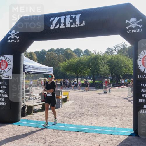 08.09.2024 - Stadtparktriathlon Luisa Fischer http://msf.ph/oto/7033336 08.09.2024 10:09:34 Ziel 173, 174 meine-sportfotos.de
