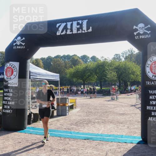 08.09.2024 - Stadtparktriathlon Luisa Fischer http://msf.ph/oto/7033339 08.09.2024 10:09:35 Ziel 174 meine-sportfotos.de