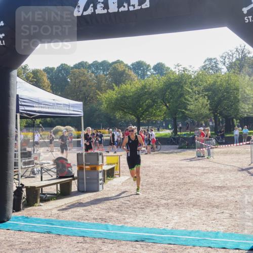 08.09.2024 - Stadtparktriathlon Luisa Fischer http://msf.ph/oto/7033349 08.09.2024 10:09:59 Ziel 132, 155, 156 meine-sportfotos.de