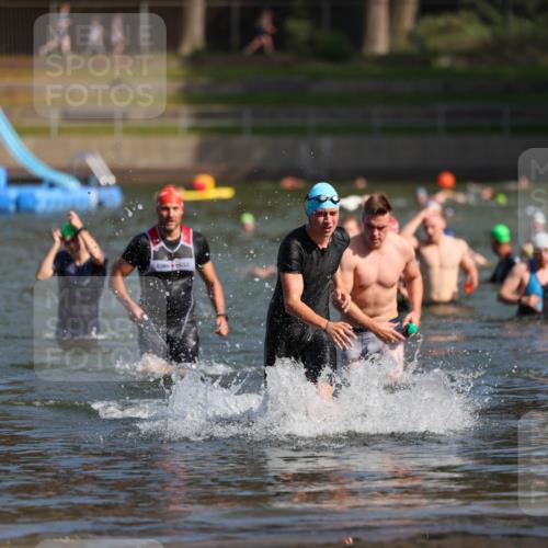 08.09.2024 - Stadtparktriathlon Michael Strokosch http://msf.ph/oto/7033359 08.09.2024 11:33:10 Schwimmen 676, 706, 709, 710 meine-sportfotos.de