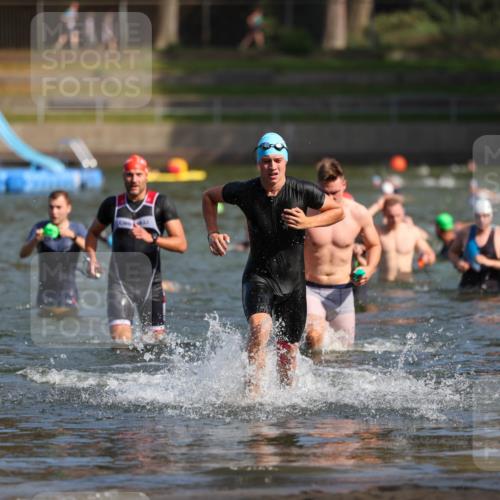 08.09.2024 - Stadtparktriathlon Michael Strokosch http://msf.ph/oto/7033361 08.09.2024 11:33:11 Schwimmen 676, 706, 709, 710 meine-sportfotos.de