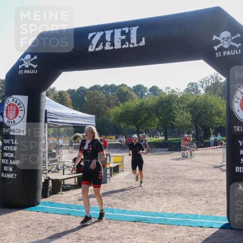 08.09.2024 - Stadtparktriathlon Luisa Fischer http://msf.ph/oto/7033364 08.09.2024 10:10:03 Ziel 132, 151, 155, 156 meine-sportfotos.de