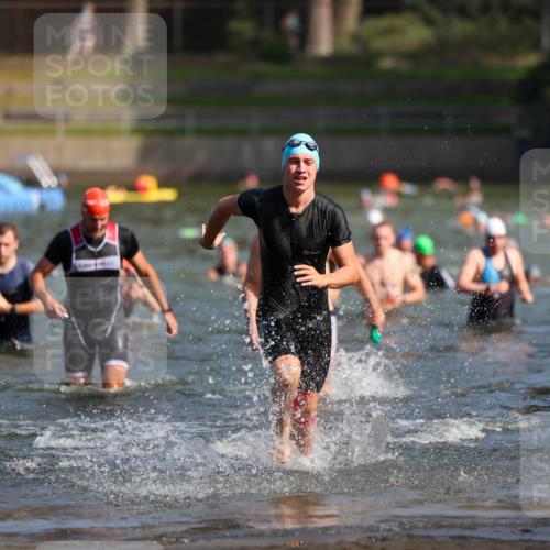 08.09.2024 - Stadtparktriathlon Michael Strokosch http://msf.ph/oto/7033365 08.09.2024 11:33:11 Schwimmen 676, 706, 709, 710 meine-sportfotos.de