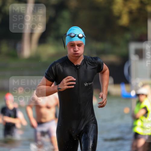 08.09.2024 - Stadtparktriathlon Michael Strokosch http://msf.ph/oto/7033380 08.09.2024 11:33:14 Schwimmen 672, 674, 676, 706, 709, 710, 720 meine-sportfotos.de