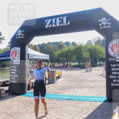 08.09.2024 - Stadtparktriathlon Luisa Fischer http://msf.ph/oto/7033387 08.09.2024 10:10:10 Ziel 151, 156 meine-sportfotos.de
