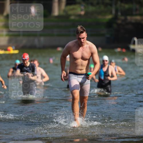 08.09.2024 - Stadtparktriathlon Michael Strokosch http://msf.ph/oto/7033389 08.09.2024 11:33:16 Schwimmen 672, 674, 676, 705, 706, 709, 710, 720 meine-sportfotos.de