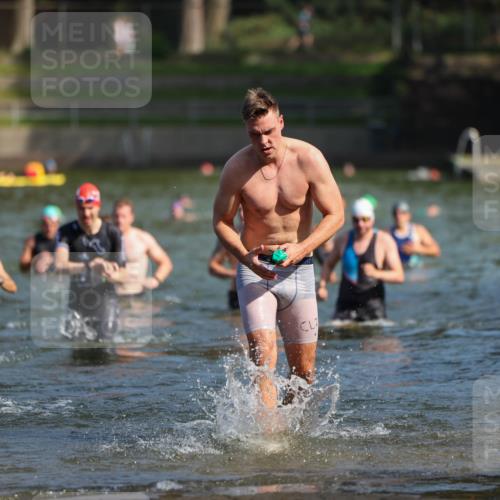 08.09.2024 - Stadtparktriathlon Michael Strokosch http://msf.ph/oto/7033391 08.09.2024 11:33:16 Schwimmen 672, 674, 676, 705, 706, 709, 710, 720 meine-sportfotos.de