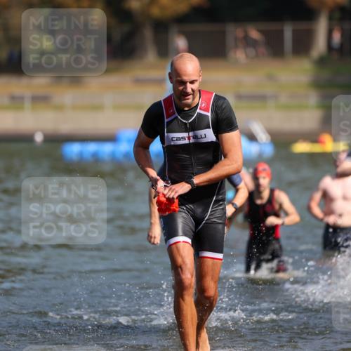 08.09.2024 - Stadtparktriathlon Michael Strokosch http://msf.ph/oto/7033408 08.09.2024 11:33:19 Schwimmen 672, 674, 676, 705, 709, 710, 720 meine-sportfotos.de