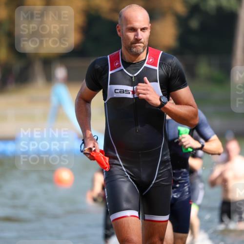 08.09.2024 - Stadtparktriathlon Michael Strokosch http://msf.ph/oto/7033417 08.09.2024 11:33:21 Schwimmen 663, 672, 674, 676, 693, 705, 709, 710, 720 meine-sportfotos.de