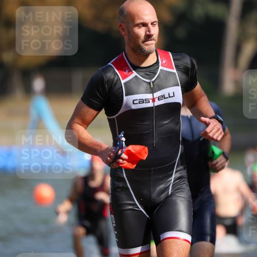 08.09.2024 - Stadtparktriathlon Michael Strokosch http://msf.ph/oto/7033419 08.09.2024 11:33:22 Schwimmen 663, 672, 674, 676, 693, 705, 709, 710, 720 meine-sportfotos.de