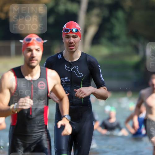 08.09.2024 - Stadtparktriathlon Michael Strokosch http://msf.ph/oto/7033432 08.09.2024 11:33:26 Schwimmen 663, 672, 674, 688, 693, 705, 715, 720 meine-sportfotos.de