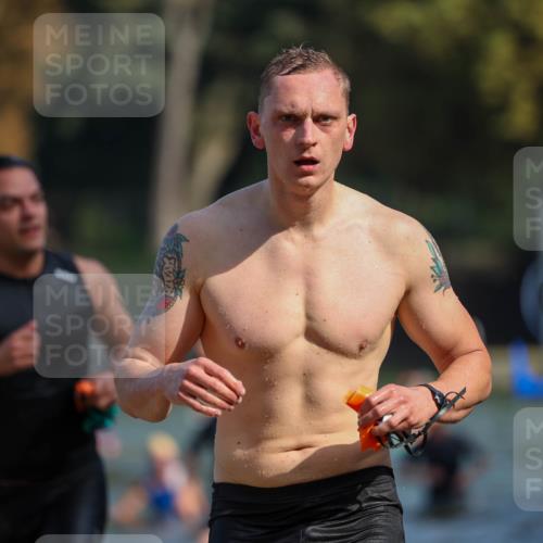 08.09.2024 - Stadtparktriathlon Michael Strokosch http://msf.ph/oto/7033462 08.09.2024 11:33:34 Schwimmen 663, 673, 683, 688, 693, 714, 715, 738, 747 meine-sportfotos.de