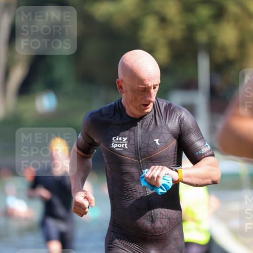 08.09.2024 - Stadtparktriathlon Michael Strokosch http://msf.ph/oto/7033492 08.09.2024 11:33:43 Schwimmen 673, 683, 714, 731, 738, 747 meine-sportfotos.de