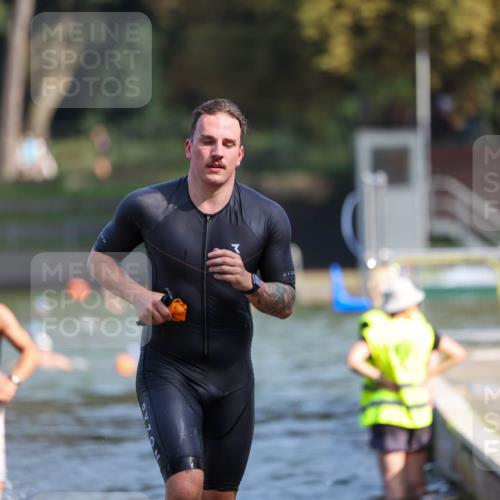 08.09.2024 - Stadtparktriathlon Michael Strokosch http://msf.ph/oto/7033500 08.09.2024 11:33:46 Schwimmen 673, 731 meine-sportfotos.de