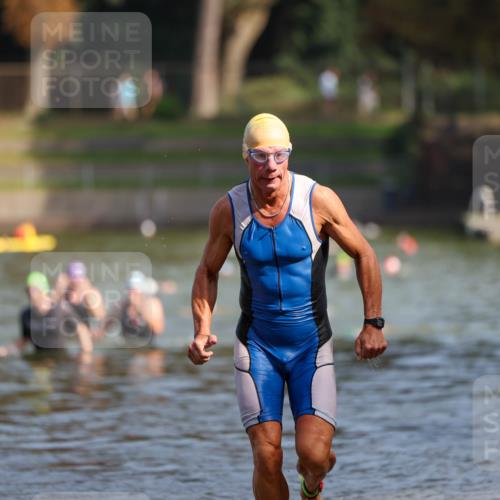 08.09.2024 - Stadtparktriathlon Michael Strokosch http://msf.ph/oto/7033518 08.09.2024 11:33:50 Schwimmen 673, 731 meine-sportfotos.de