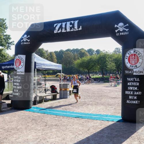 08.09.2024 - Stadtparktriathlon Luisa Fischer http://msf.ph/oto/7033529 08.09.2024 10:17:43 Ziel 161 meine-sportfotos.de