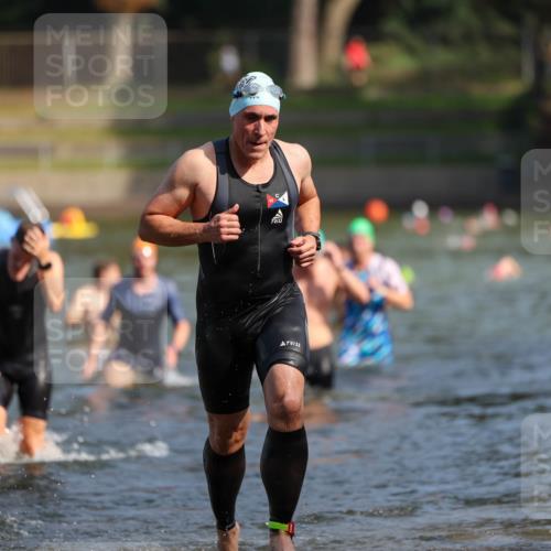 08.09.2024 - Stadtparktriathlon Michael Strokosch http://msf.ph/oto/7033530 08.09.2024 11:34:04 Schwimmen 665, 668, 691, 719, 728 meine-sportfotos.de
