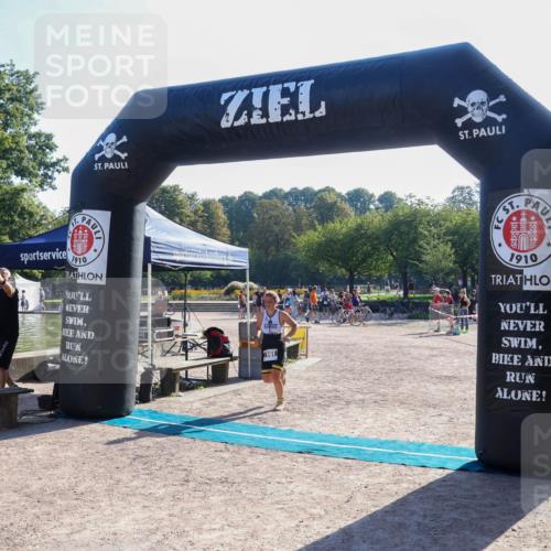 08.09.2024 - Stadtparktriathlon Luisa Fischer http://msf.ph/oto/7033531 08.09.2024 10:17:44 Ziel 161 meine-sportfotos.de