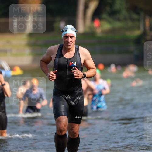 08.09.2024 - Stadtparktriathlon Michael Strokosch http://msf.ph/oto/7033532 08.09.2024 11:34:04 Schwimmen 665, 668, 691, 719, 728 meine-sportfotos.de