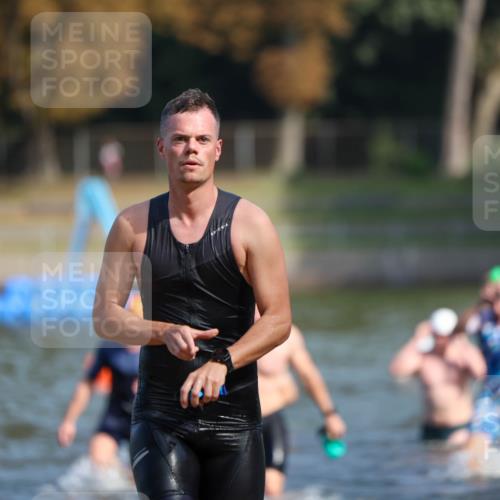 08.09.2024 - Stadtparktriathlon Michael Strokosch http://msf.ph/oto/7033538 08.09.2024 11:34:09 Schwimmen 665, 668, 691, 718, 719, 728, 734, 742 meine-sportfotos.de