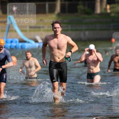 08.09.2024 - Stadtparktriathlon Michael Strokosch http://msf.ph/oto/7033542 08.09.2024 11:34:12 Schwimmen 668, 691, 718, 728, 734, 742 meine-sportfotos.de