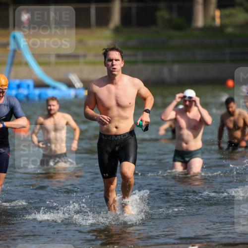 08.09.2024 - Stadtparktriathlon Michael Strokosch http://msf.ph/oto/7033544 08.09.2024 11:34:12 Schwimmen 668, 691, 718, 728, 734, 742 meine-sportfotos.de