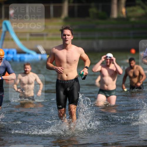 08.09.2024 - Stadtparktriathlon Michael Strokosch http://msf.ph/oto/7033546 08.09.2024 11:34:13 Schwimmen 691, 718, 728, 734, 742 meine-sportfotos.de