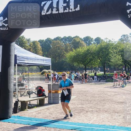 08.09.2024 - Stadtparktriathlon Luisa Fischer http://msf.ph/oto/7033562 08.09.2024 10:18:11 Ziel 165, 180 meine-sportfotos.de