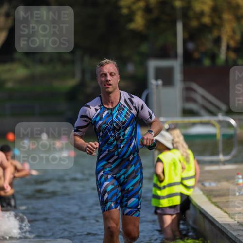 08.09.2024 - Stadtparktriathlon Michael Strokosch http://msf.ph/oto/7033563 08.09.2024 11:34:15 Schwimmen 691, 718, 728, 734, 742 meine-sportfotos.de